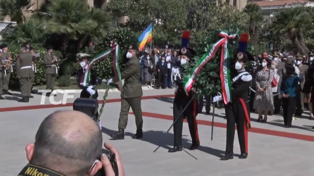 25 APRILE LE CELEBRAZIONI IN PIAZZA UNIONE EUROPEA