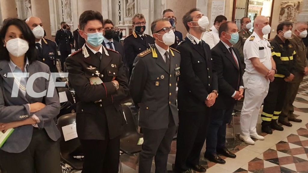 POLIZIA METROPOLITANA AL DUOMO IL VENTENNALE